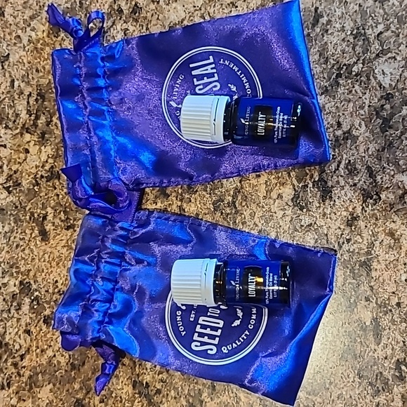 New unopened 5ml youn Living Loyalty essential oil blend - Picture 2 of 2